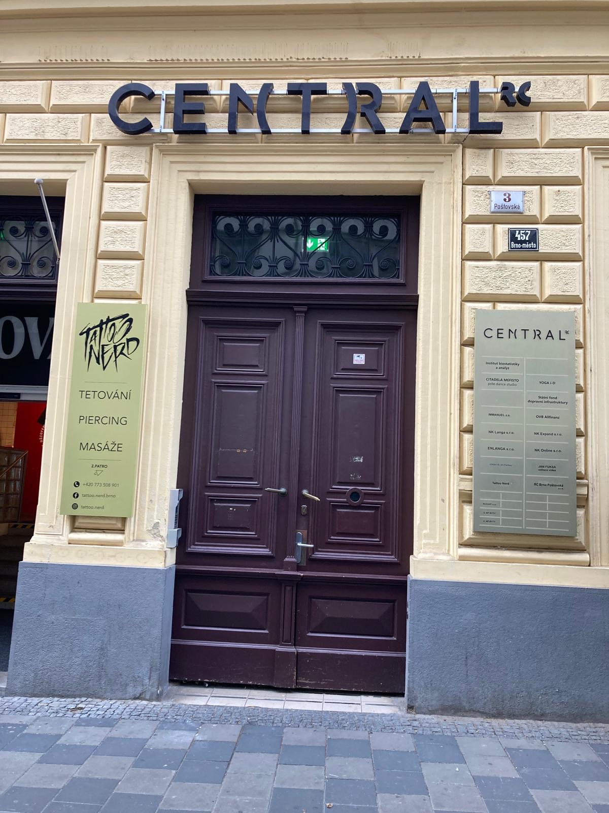 YOGA i-D – Poštovská